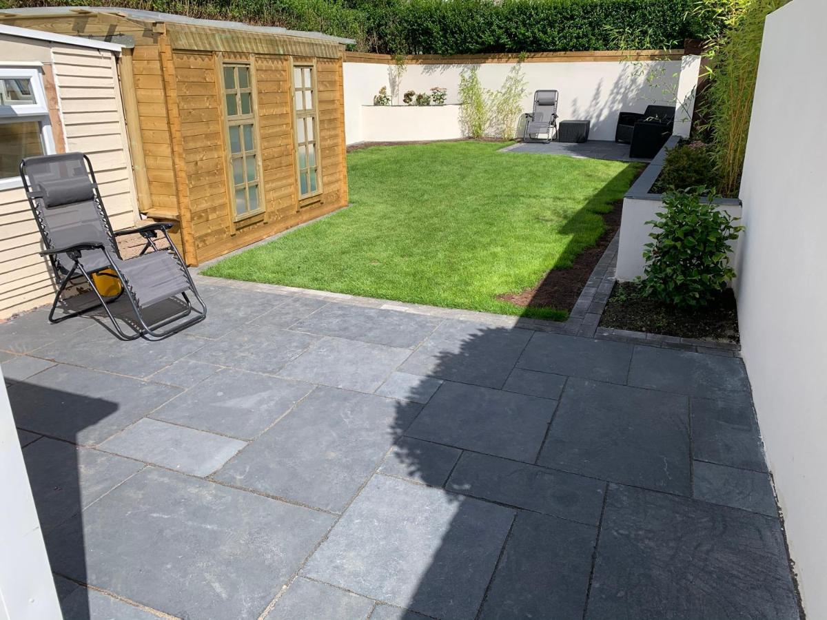Relaxing Home - 7-10Min To Bournemouth Sandy Beach By Car - Private Garden, Parking And Spa المظهر الخارجي الصورة