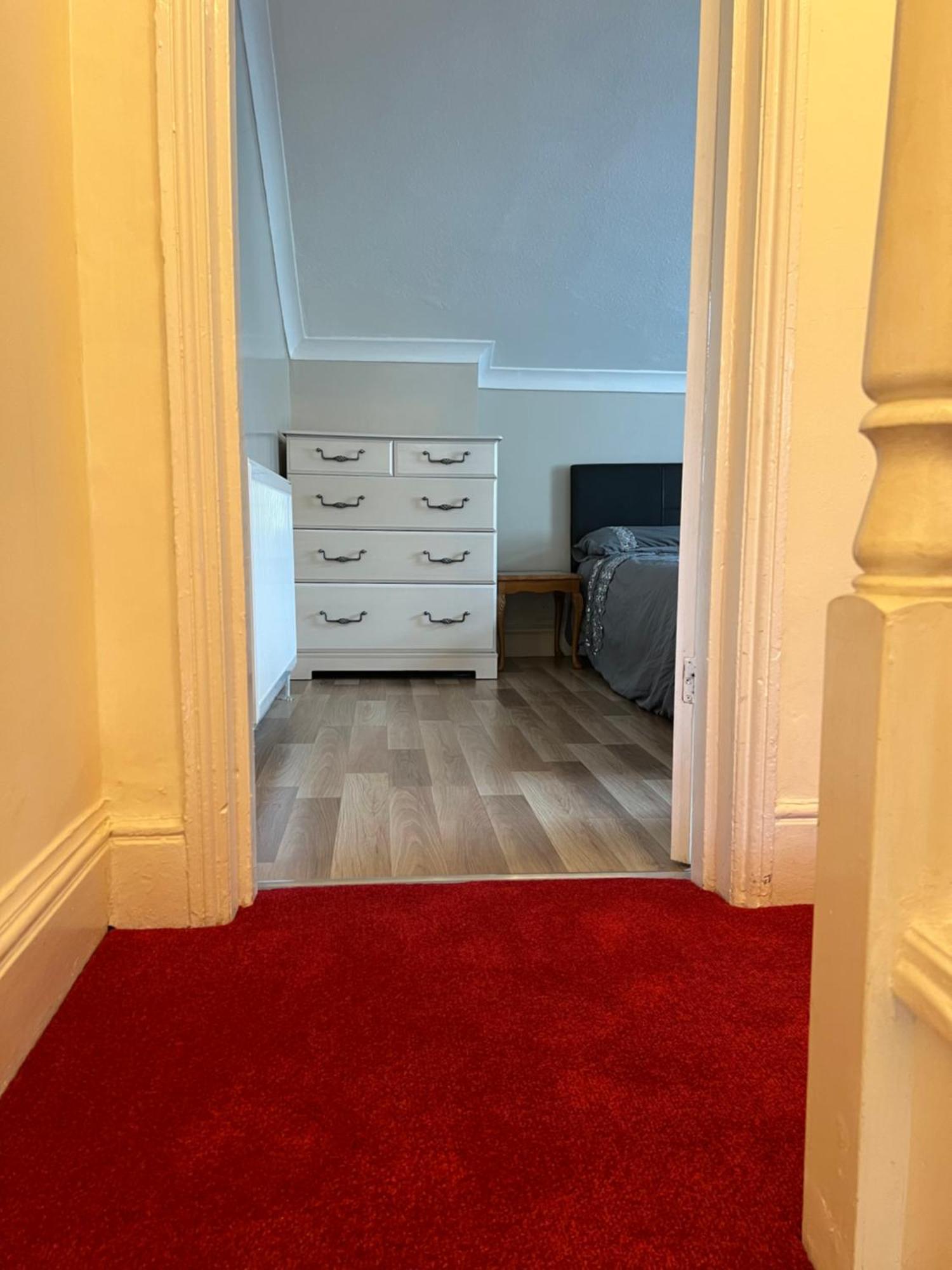 Relaxing Home - 7-10Min To Bournemouth Sandy Beach By Car - Private Garden, Parking And Spa المظهر الخارجي الصورة
